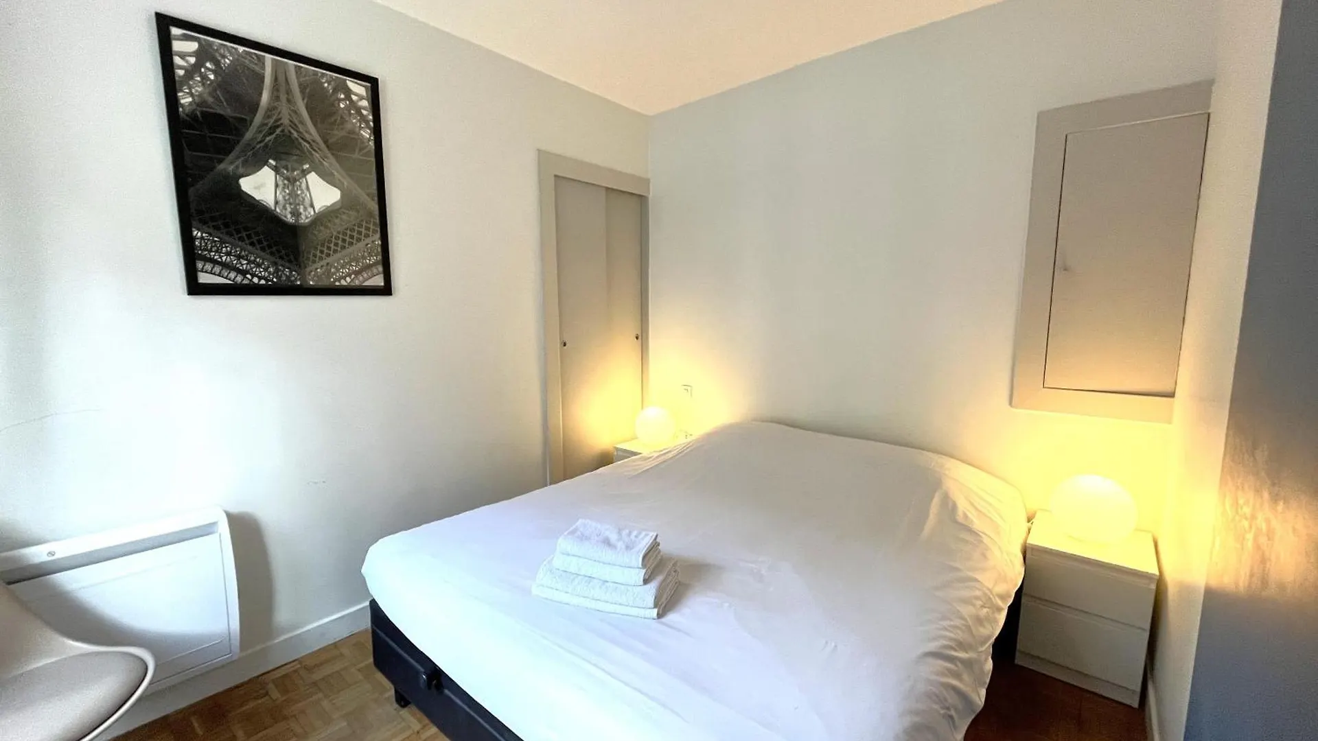Central & Functional Apartment At Chatelet France